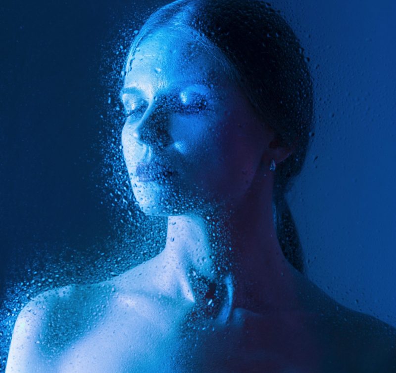 woman-portrait-with-blue-lights-visual-effects